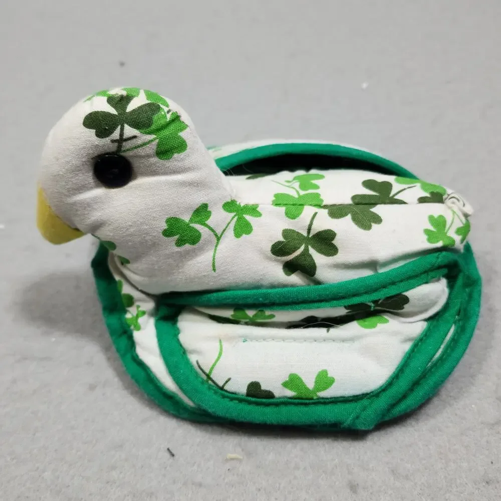 Shamrock Chicken Hen Hot Pot Finger Tip Mitten Saint Patrick's Handmade Vintage